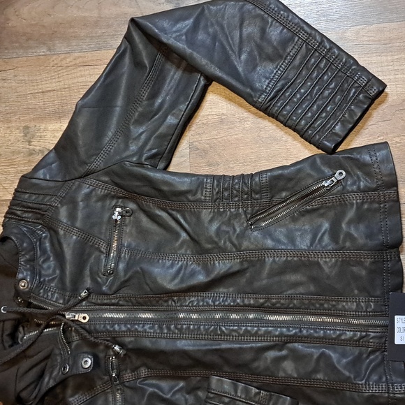 Love & Lock size medium COFFEE colored faux leather jacket - Picture 6 of 17